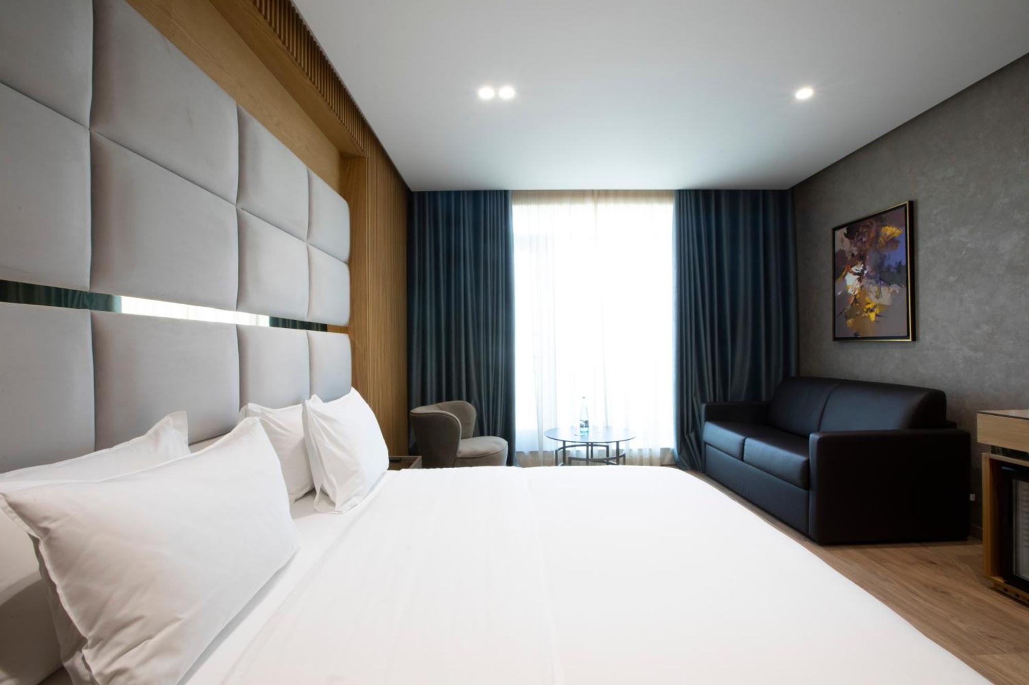 Marinaj Hotel & Spa ティラナ エクステリア 写真
