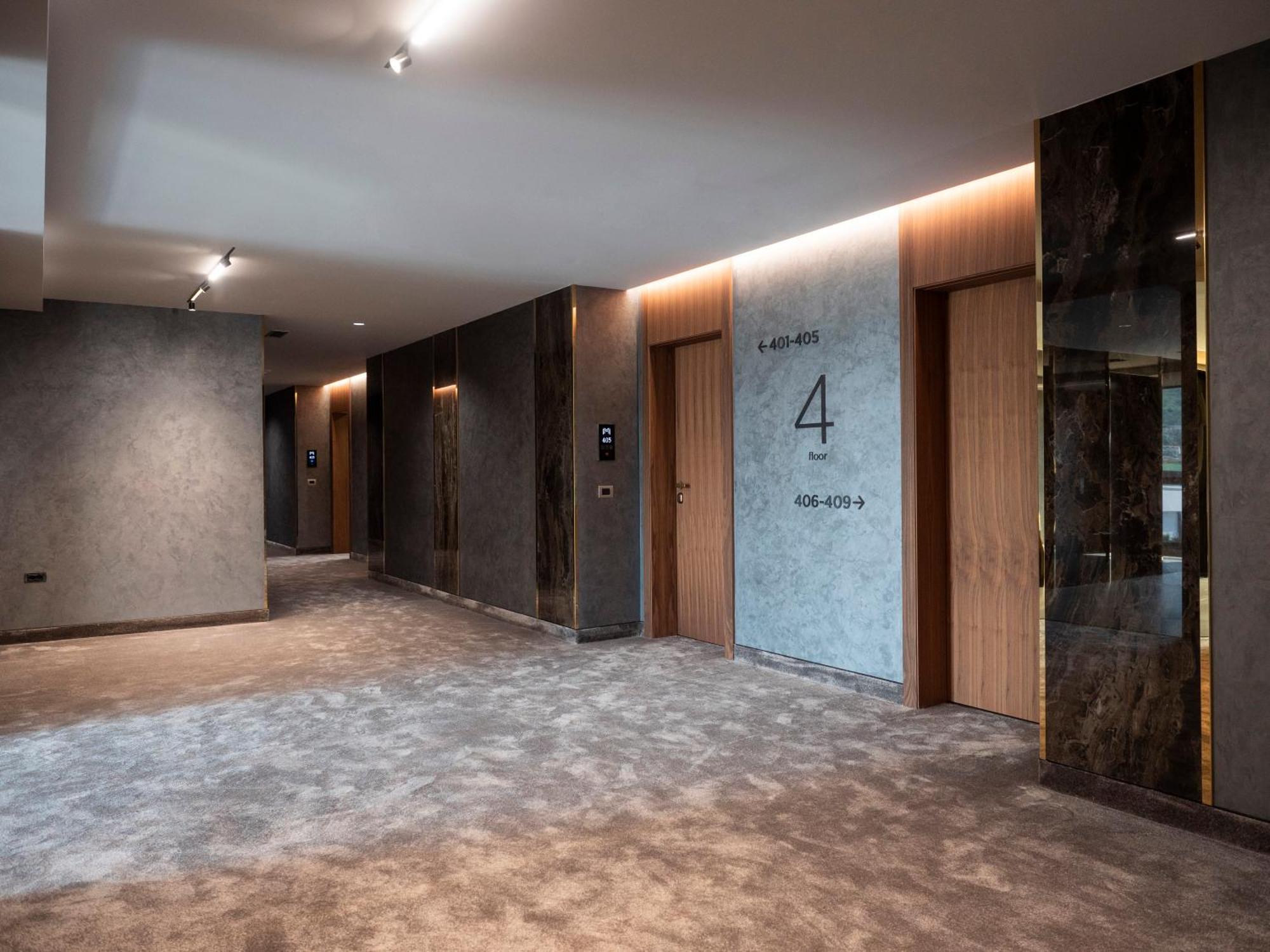 Marinaj Hotel & Spa ティラナ エクステリア 写真