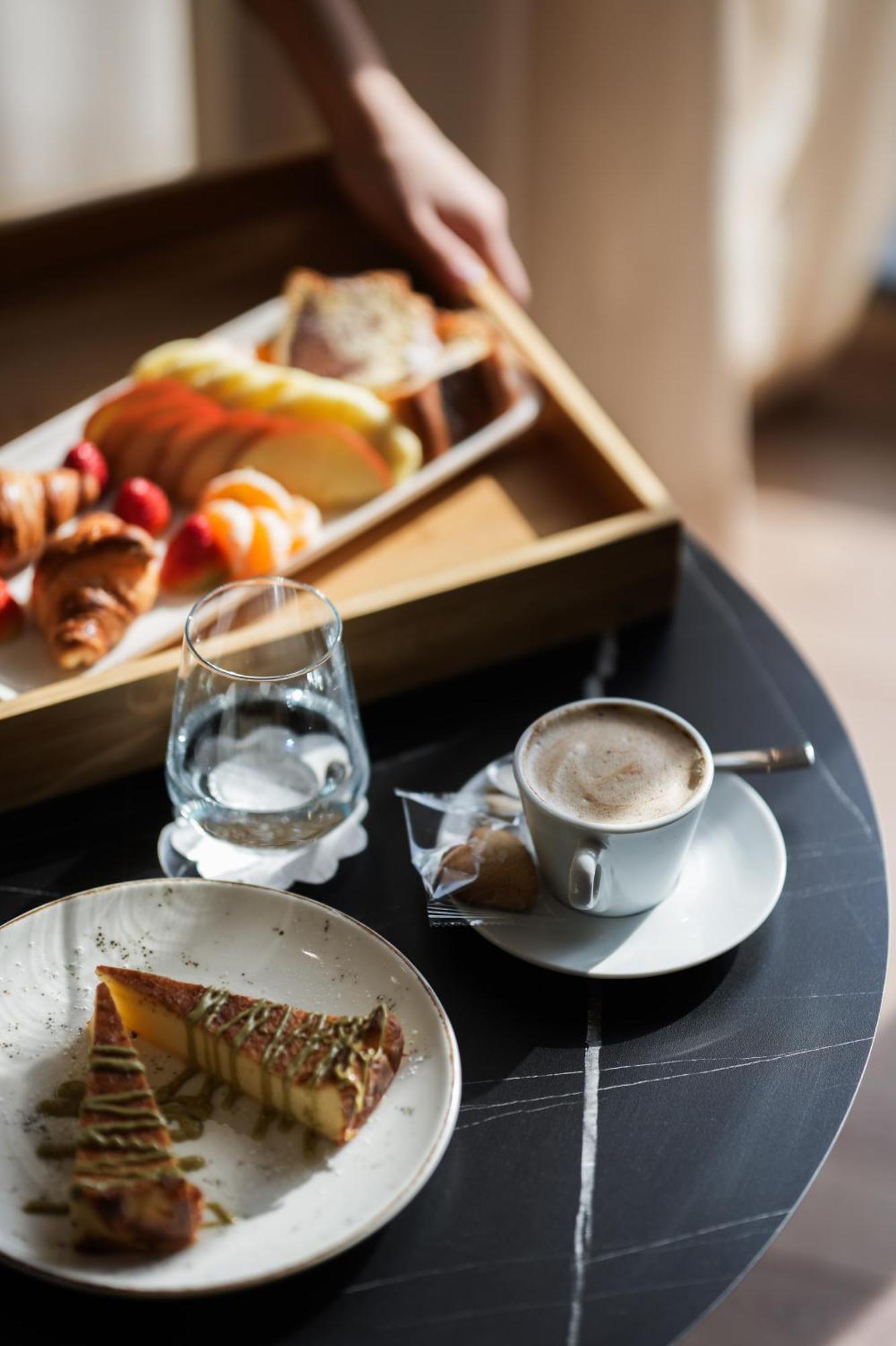 Marinaj Hotel & Spa ティラナ エクステリア 写真