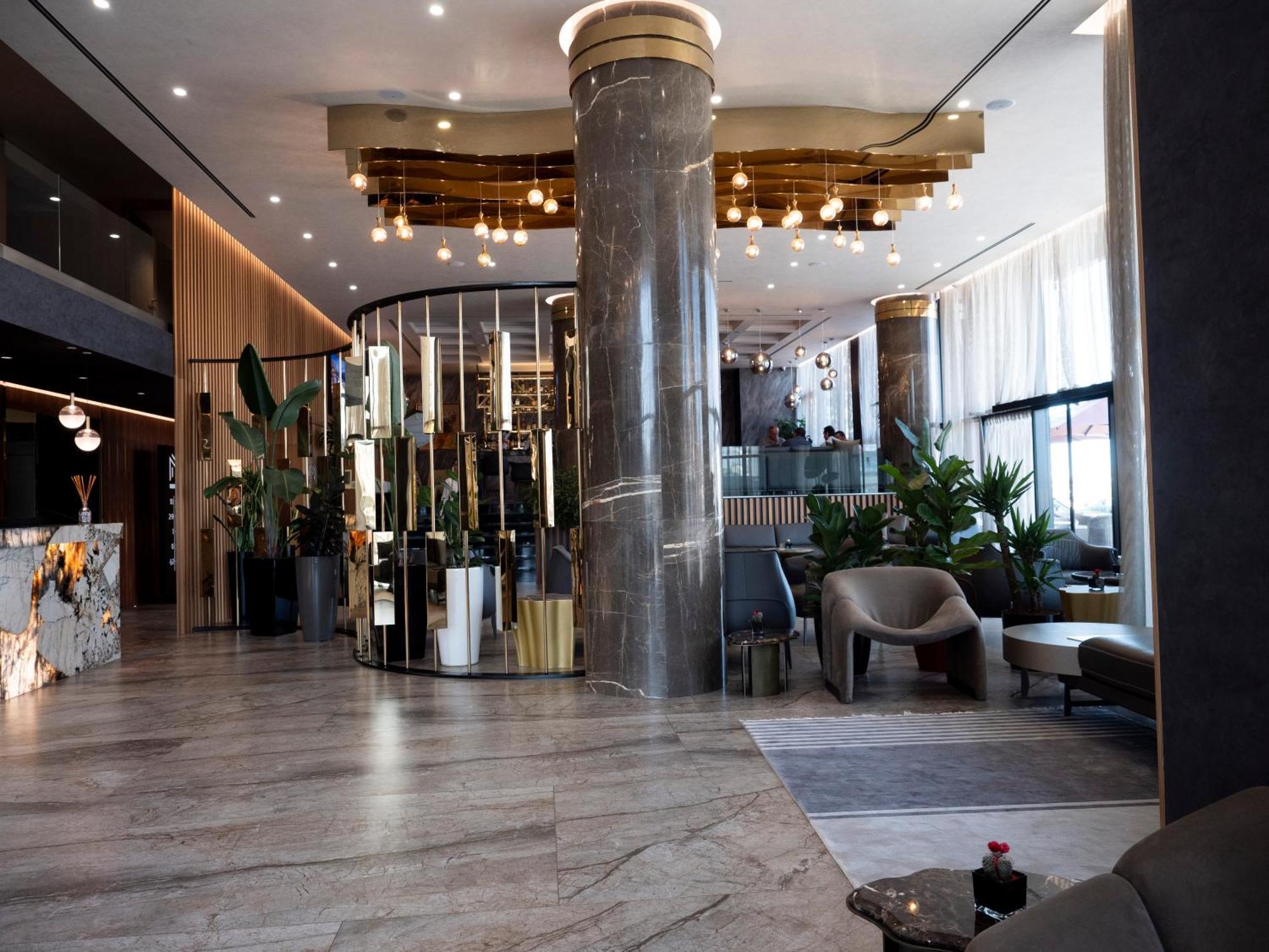 Marinaj Hotel & Spa ティラナ エクステリア 写真