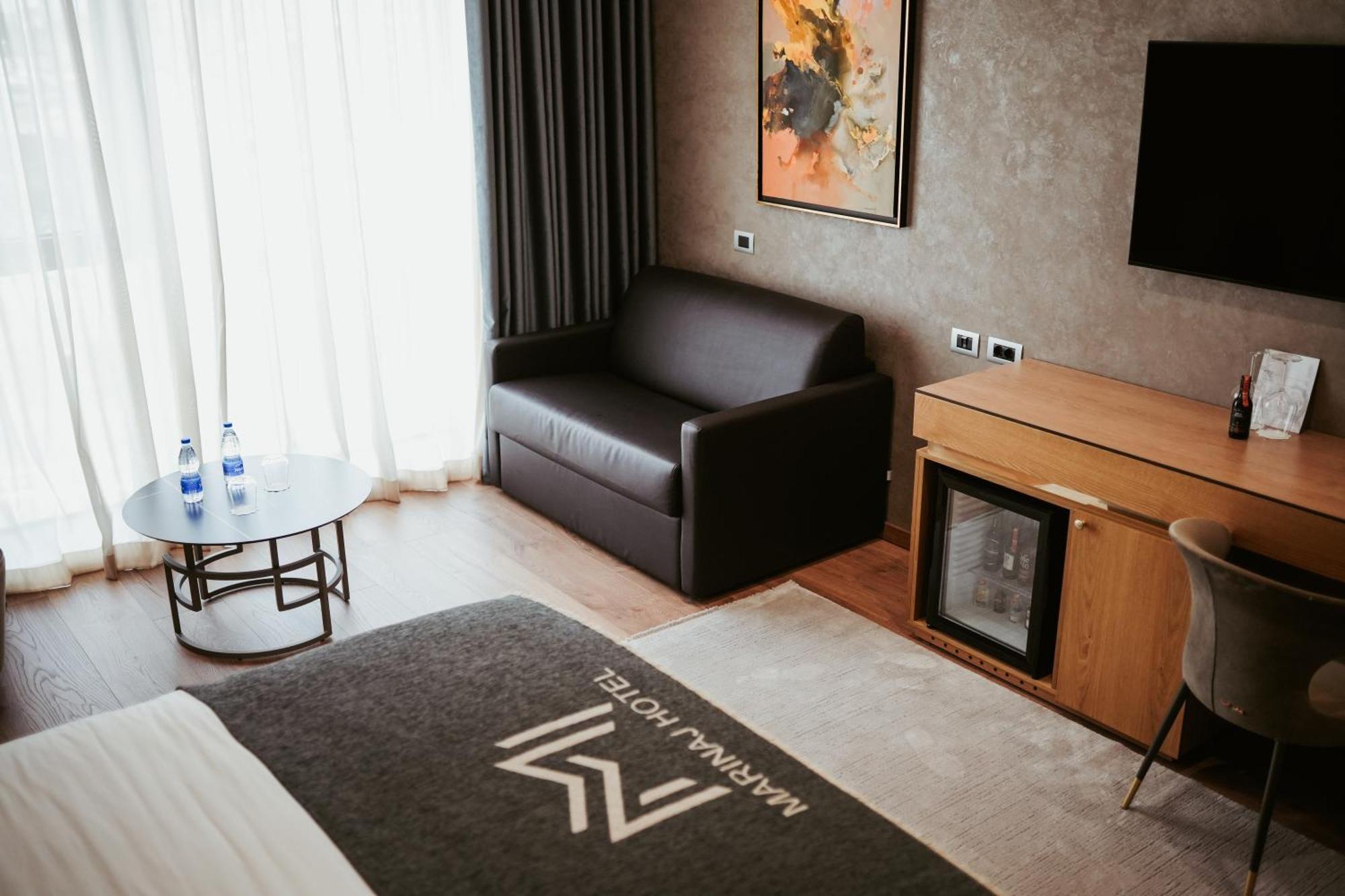 Marinaj Hotel & Spa ティラナ エクステリア 写真