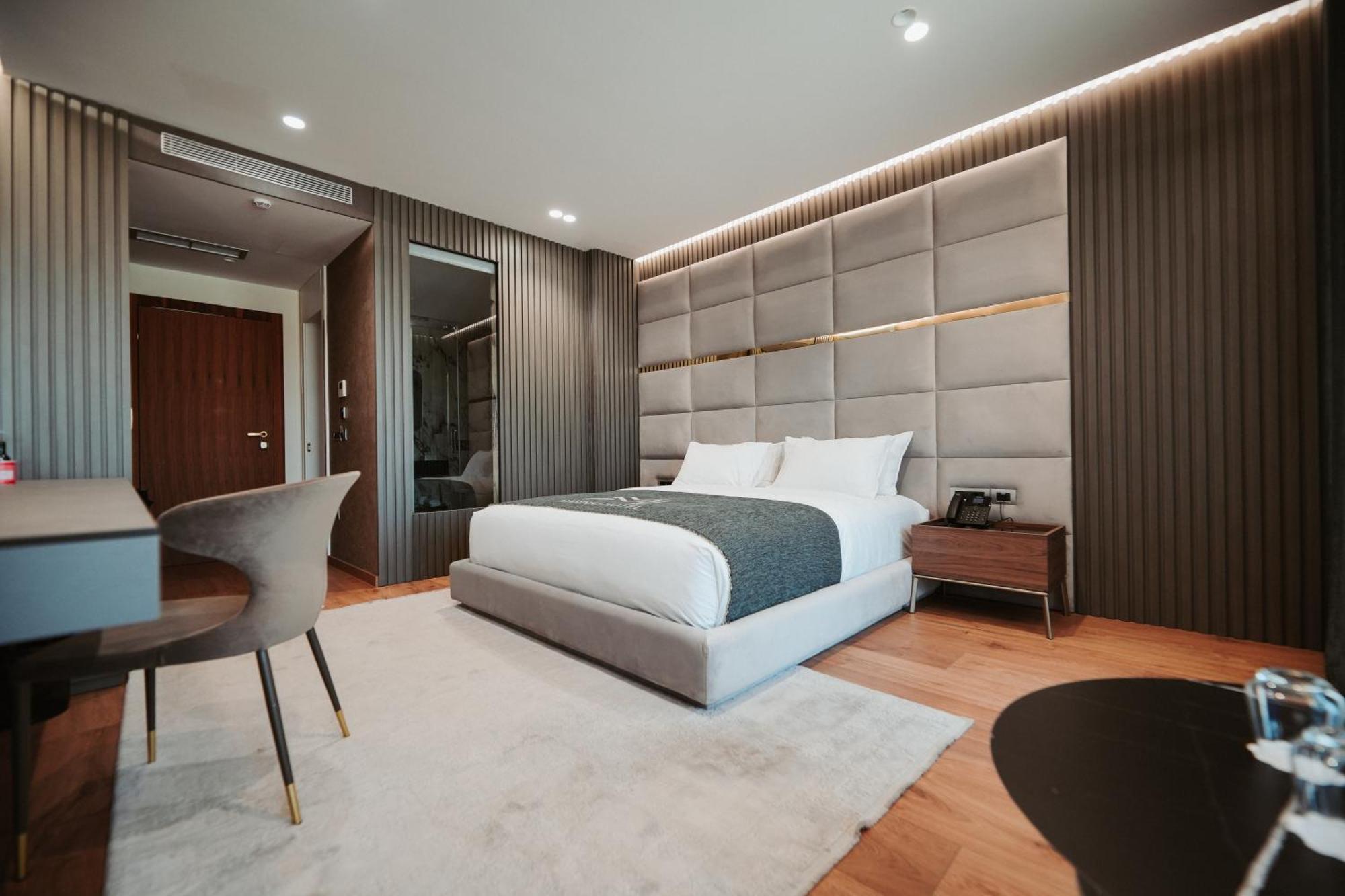Marinaj Hotel & Spa ティラナ エクステリア 写真